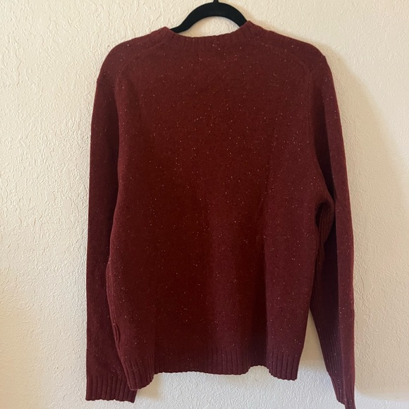 Eddie Bauer Lambs Wool and Camel Red Cable V Neck Sweater NWT - Picture 5 of 6